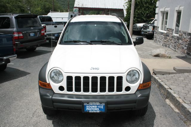 2006 Jeep Liberty Elk Conversion Van