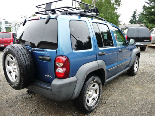 2006 Jeep Liberty Elk Conversion Van