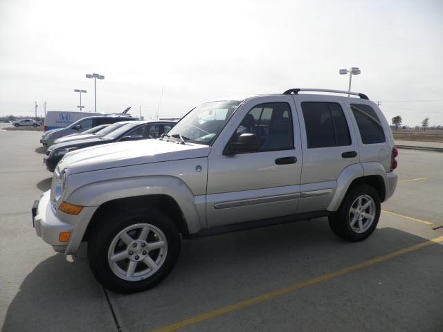 2006 Jeep Liberty SLT 25