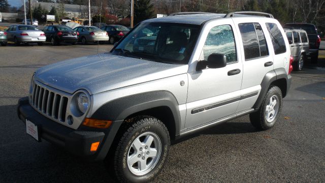 2006 Jeep Liberty Elk Conversion Van