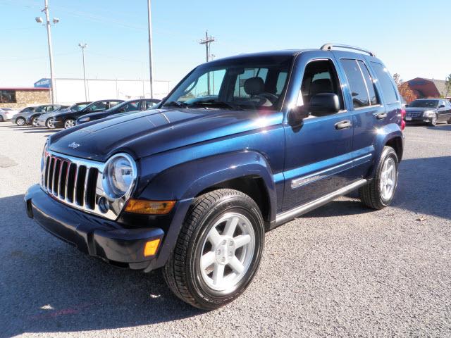 2006 Jeep Liberty SLT 25