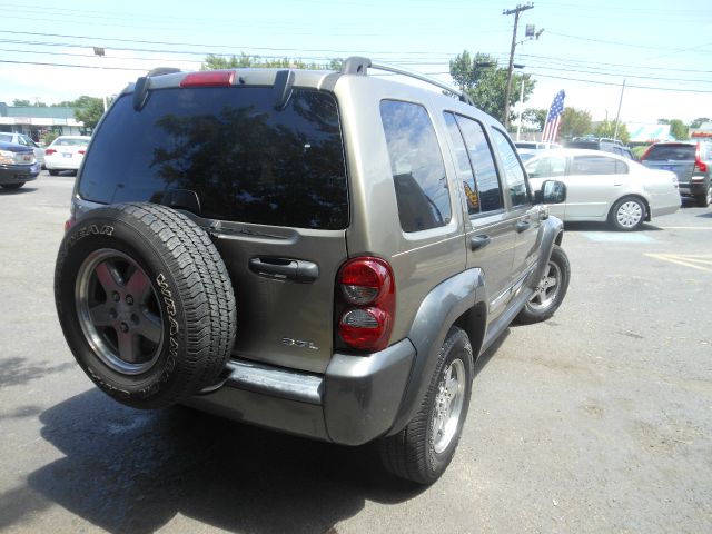 2006 Jeep Liberty Elk Conversion Van