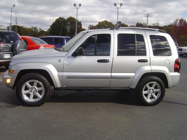 2006 Jeep Liberty SLT 25