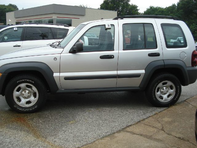 2006 Jeep Liberty Elk Conversion Van