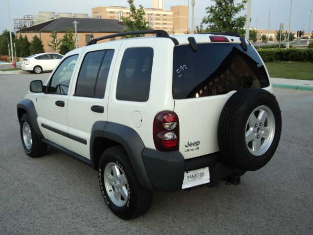 2006 Jeep Liberty Elk Conversion Van