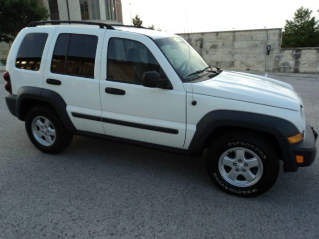 2006 Jeep Liberty Elk Conversion Van