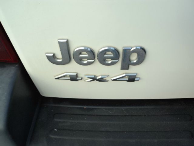 2006 Jeep Liberty Elk Conversion Van