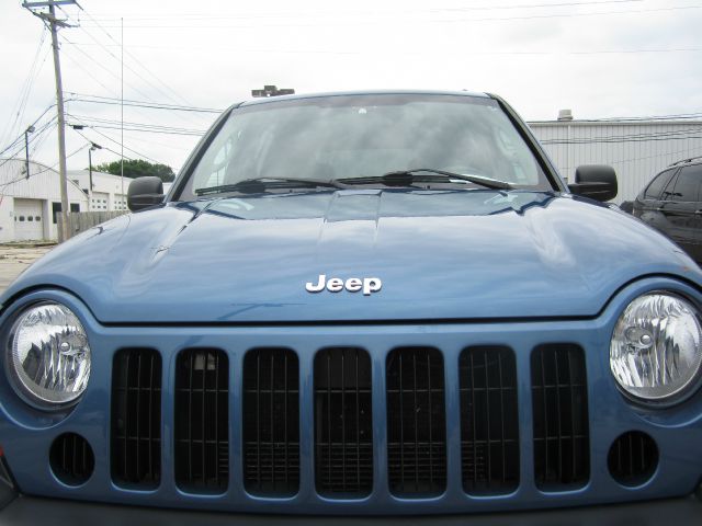 2006 Jeep Liberty Elk Conversion Van