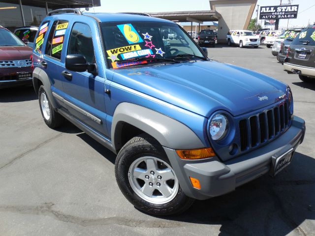 2006 Jeep Liberty Bucket