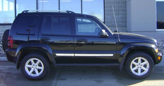 2006 Jeep Liberty SLT 25