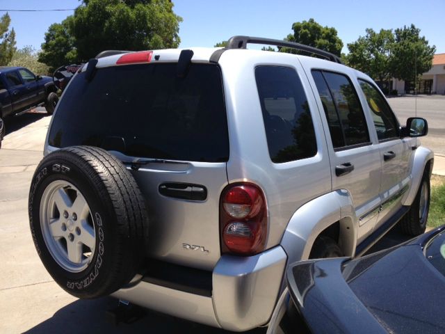 2006 Jeep Liberty Elk Conversion Van