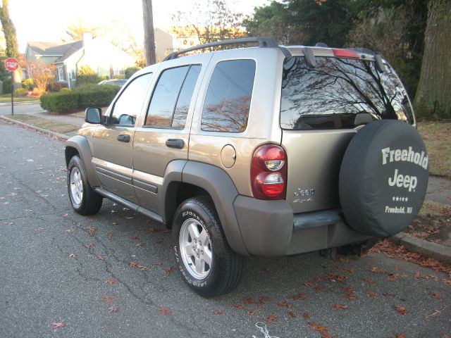 2006 Jeep Liberty Elk Conversion Van