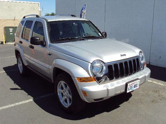 2006 Jeep Liberty SLT 25