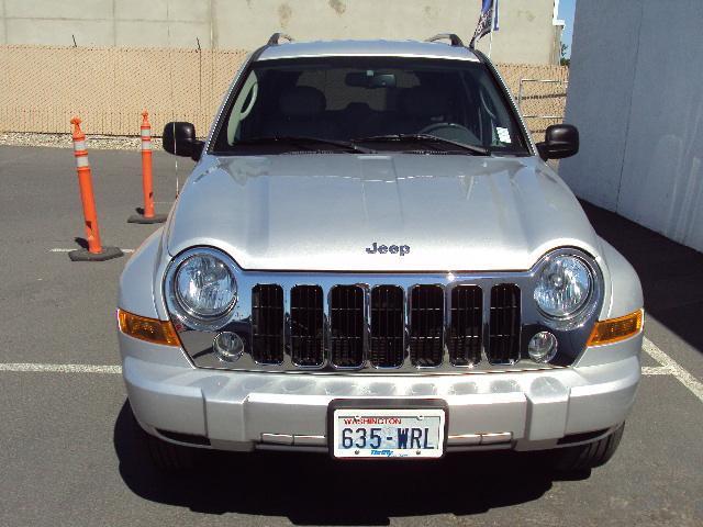 2006 Jeep Liberty SLT 25