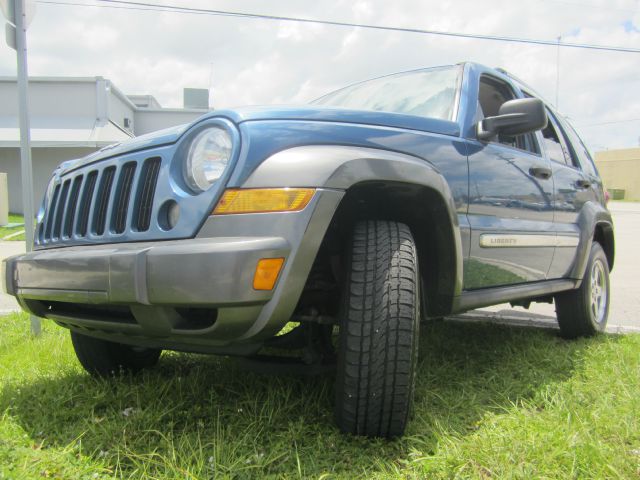 2006 Jeep Liberty Extended Cab V8 LT W/1lt