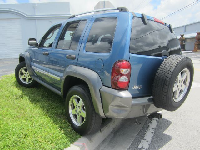 2006 Jeep Liberty Extended Cab V8 LT W/1lt