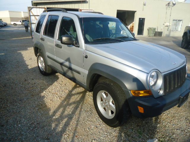 2006 Jeep Liberty Elk Conversion Van