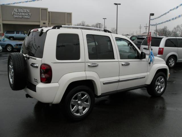 2006 Jeep Liberty SLT 25