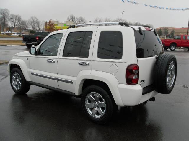 2006 Jeep Liberty SLT 25