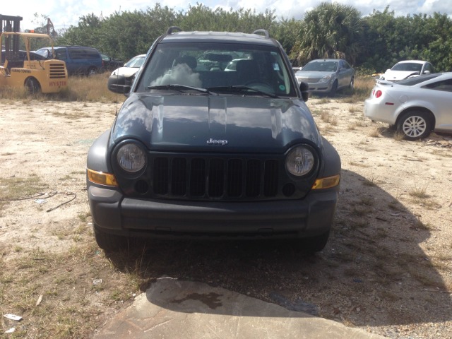 2006 Jeep Liberty Extended Cab V8 LT W/1lt