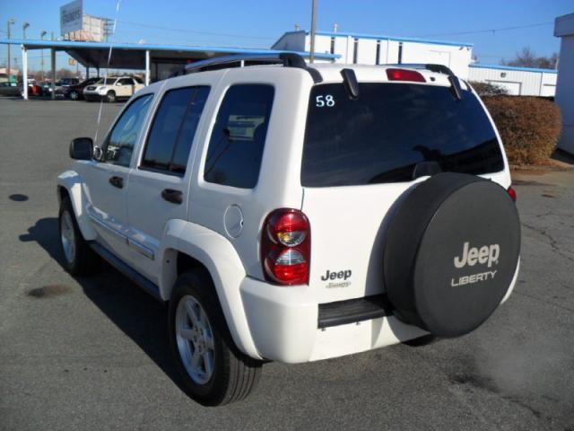 2006 Jeep Liberty SLT 25