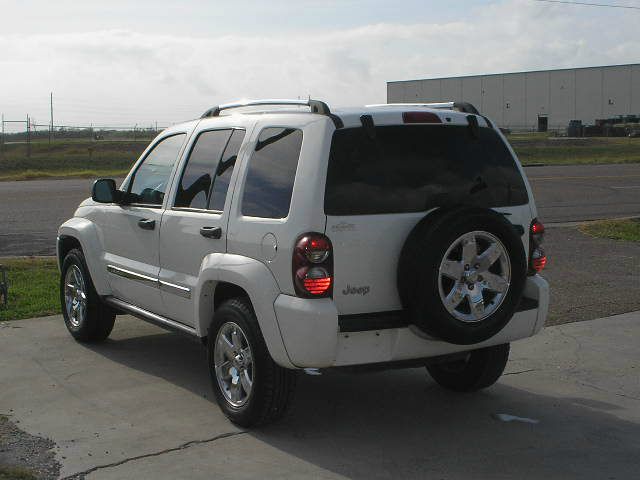 2006 Jeep Liberty Elk Conversion Van