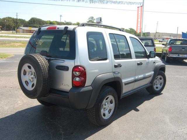 2006 Jeep Liberty Unknown