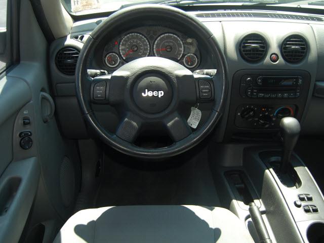 2006 Jeep Liberty Unknown