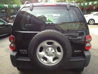 2007 Jeep Liberty Elk Conversion Van