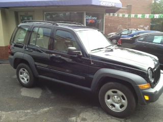 2007 Jeep Liberty Elk Conversion Van