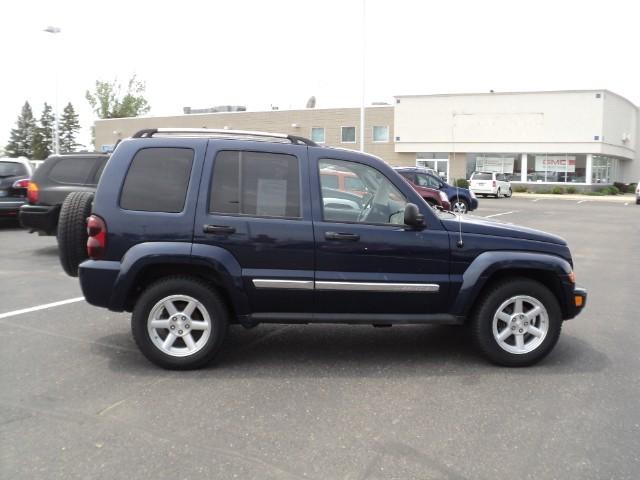 2007 Jeep Liberty SLT 25