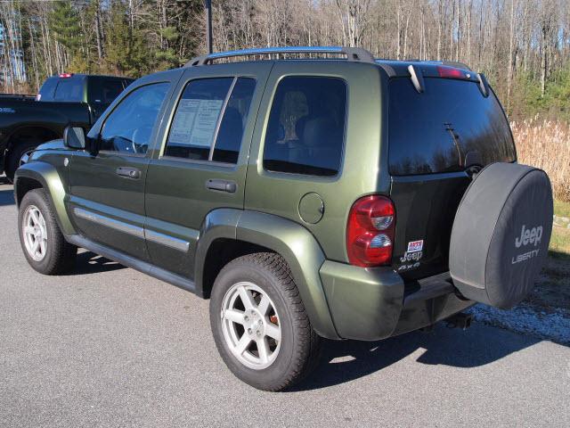 2007 Jeep Liberty SLT 25