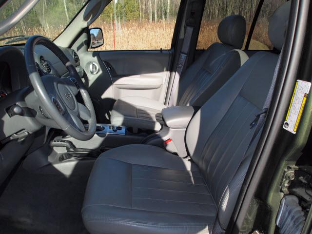 2007 Jeep Liberty SLT 25