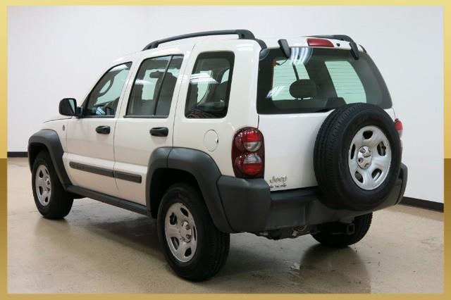 2007 Jeep Liberty Prius Hatchback 4D