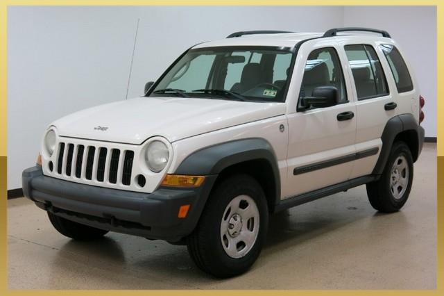 2007 Jeep Liberty Prius Hatchback 4D