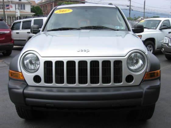 2007 Jeep Liberty Bucket