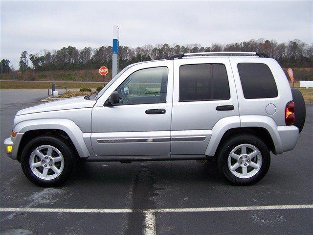 2007 Jeep Liberty SLT 25