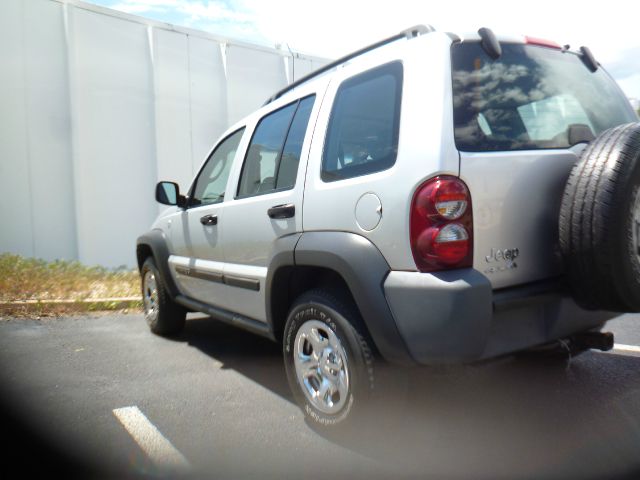 2007 Jeep Liberty Elk Conversion Van