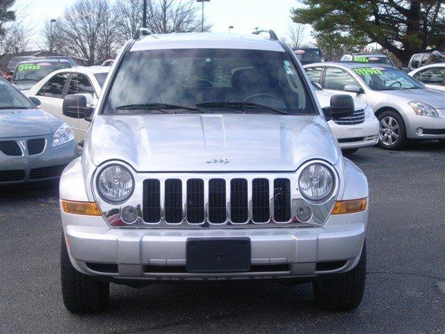 2007 Jeep Liberty SLT 25