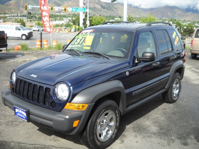 2007 Jeep Liberty Elk Conversion Van