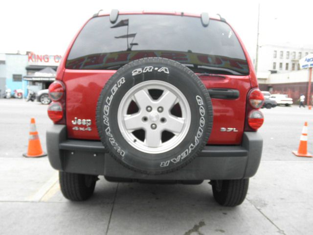 2007 Jeep Liberty Elk Conversion Van