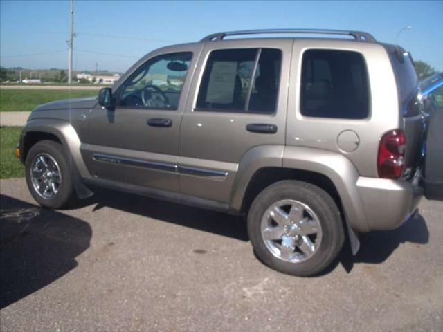 2007 Jeep Liberty SLT 25