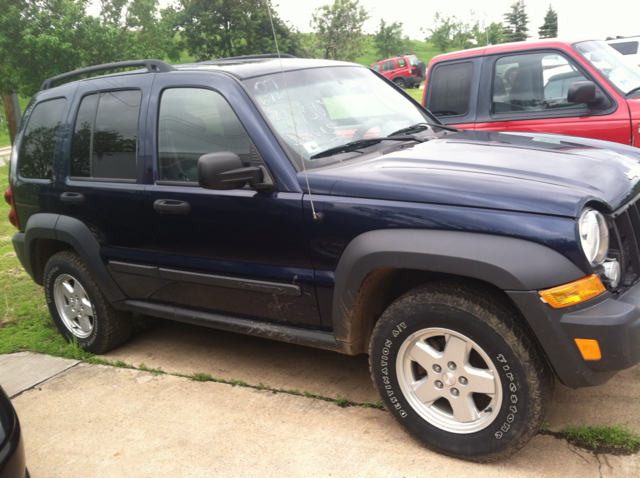 2007 Jeep Liberty Extended Cab V8 LT W/1lt