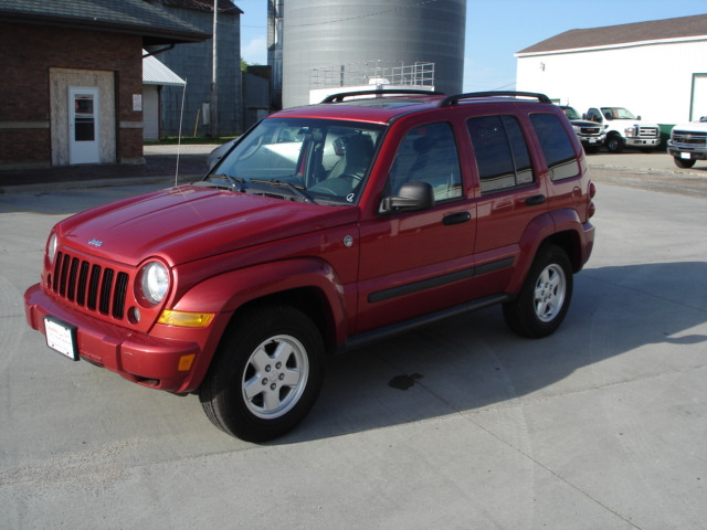 2007 Jeep Liberty Elk Conversion Van