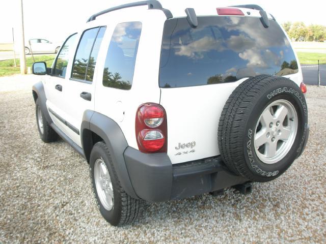 2007 Jeep Liberty Elk Conversion Van