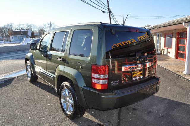 2008 Jeep Liberty SLT 25