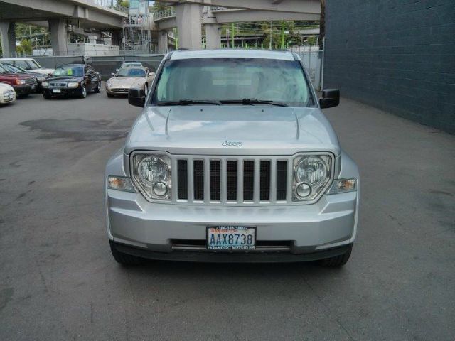 2008 Jeep Liberty Elk Conversion Van