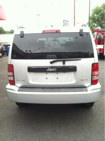 2008 Jeep Liberty Elk Conversion Van