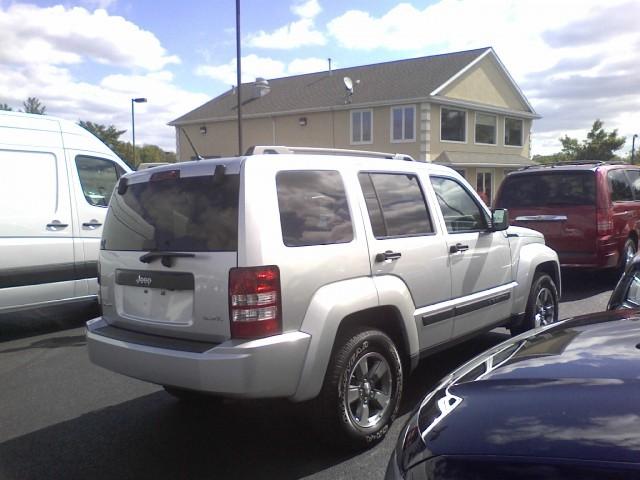 2008 Jeep Liberty 2 Dr SC2 Coupe