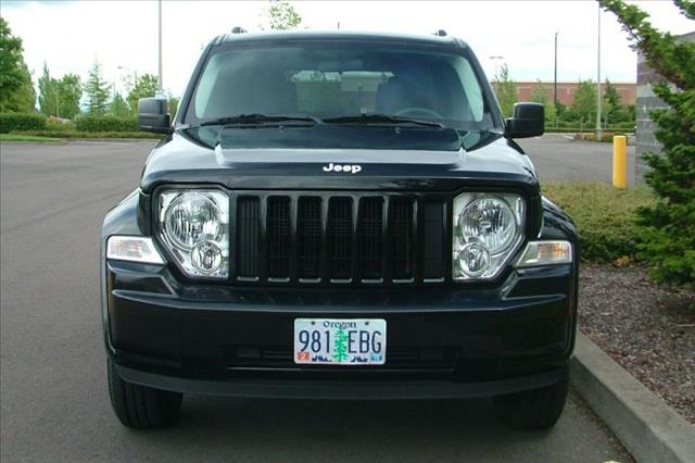 2009 Jeep Liberty 2 Dr SC2 Coupe